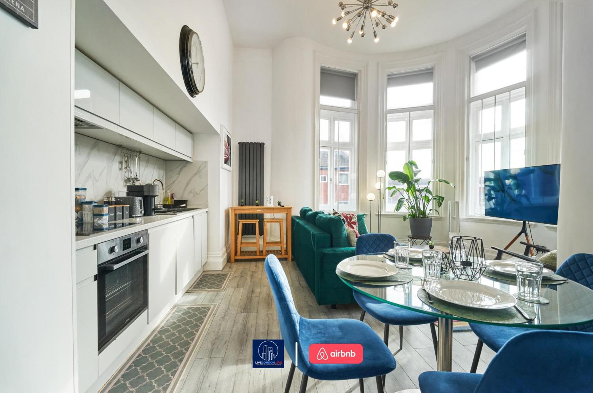 Last-minute Reserve L Sleeps Up To 4 Guests L One-bedroom With King Bed And High Ceilings Near Camden By Live Short Lets & Serviced Apartment
