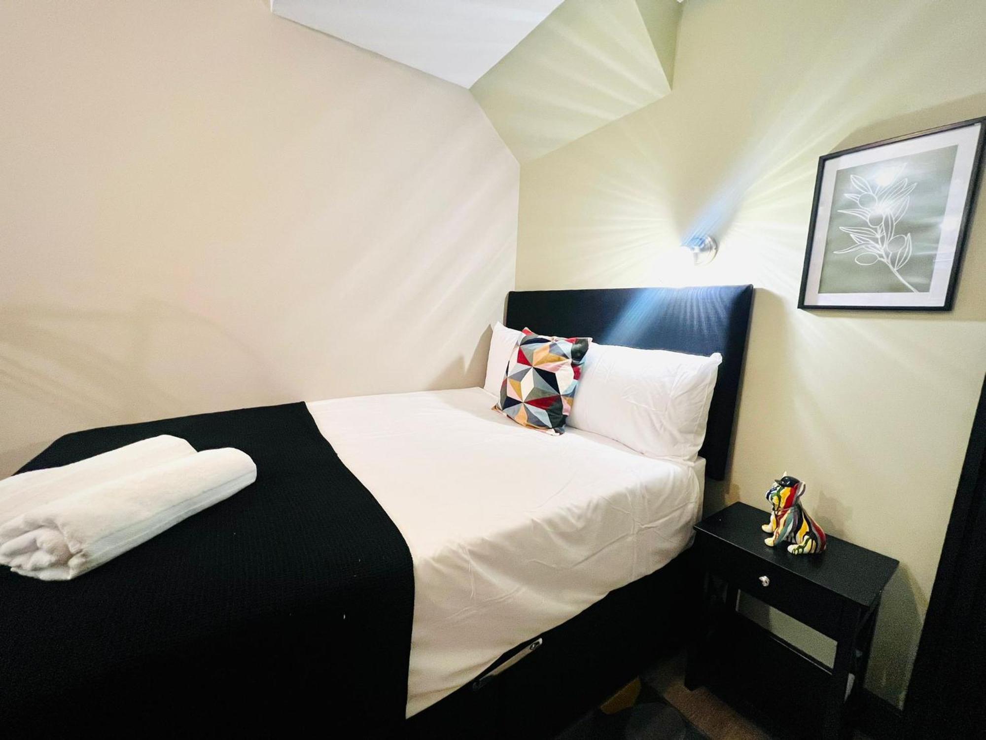 Caledonian Close To Camden & Kings Cross * Londen