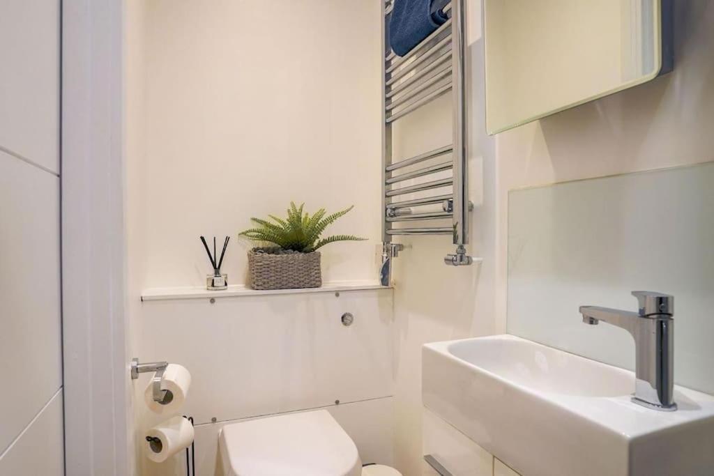 Hyde Park Luxury 2 Bed 2 Bath House Appartement