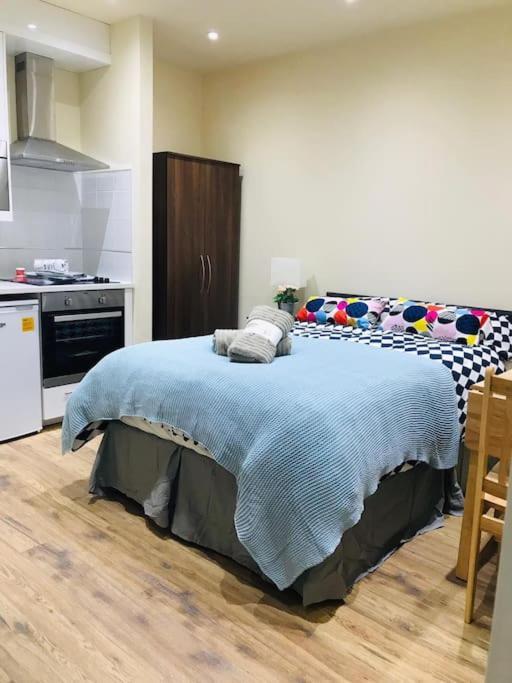 79 Chats Aparthotel Londra