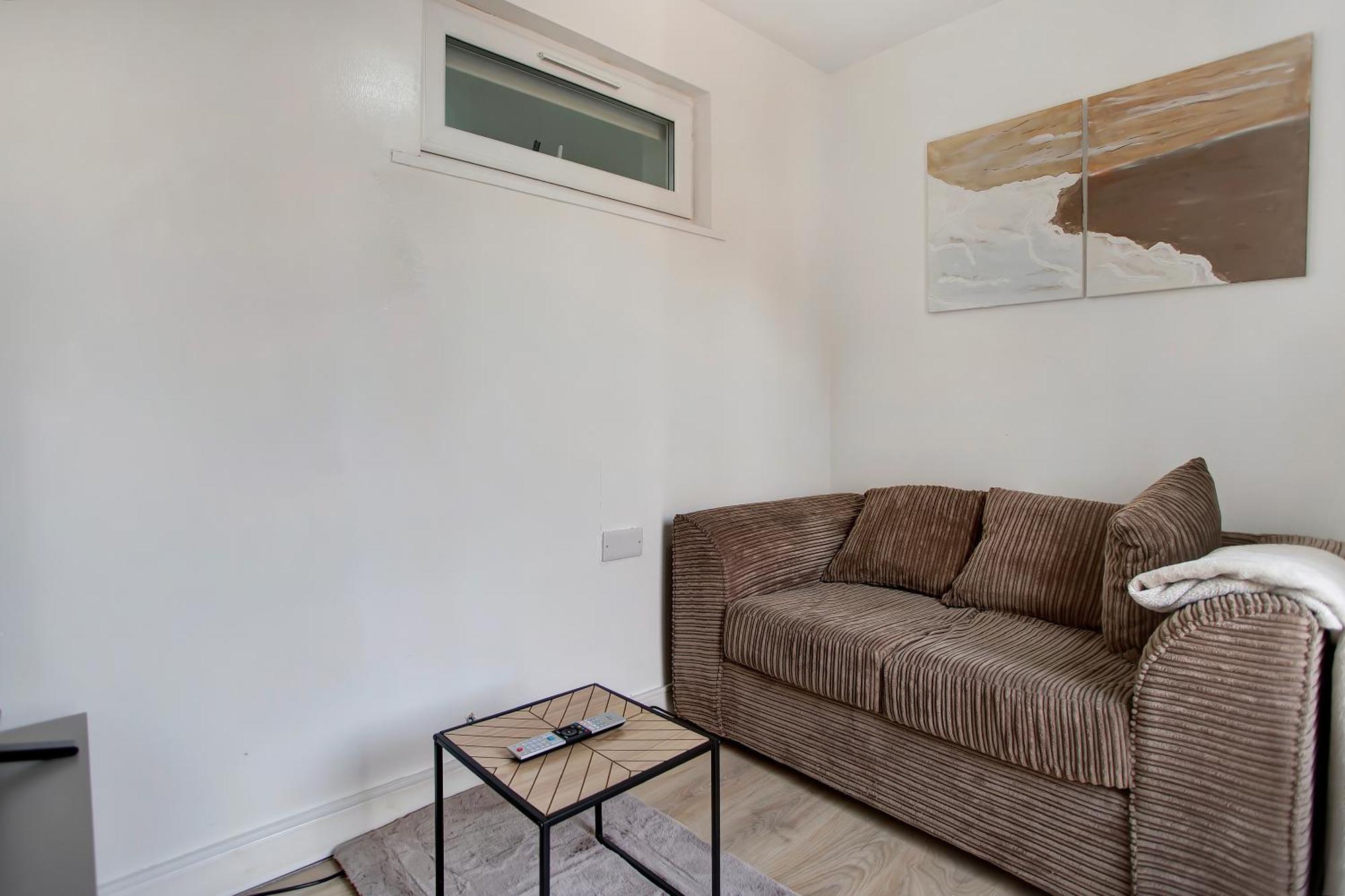 Cozy 3-bed House Near Lcy & Excel Ideal For Groups & Families Vakantiehuis *
