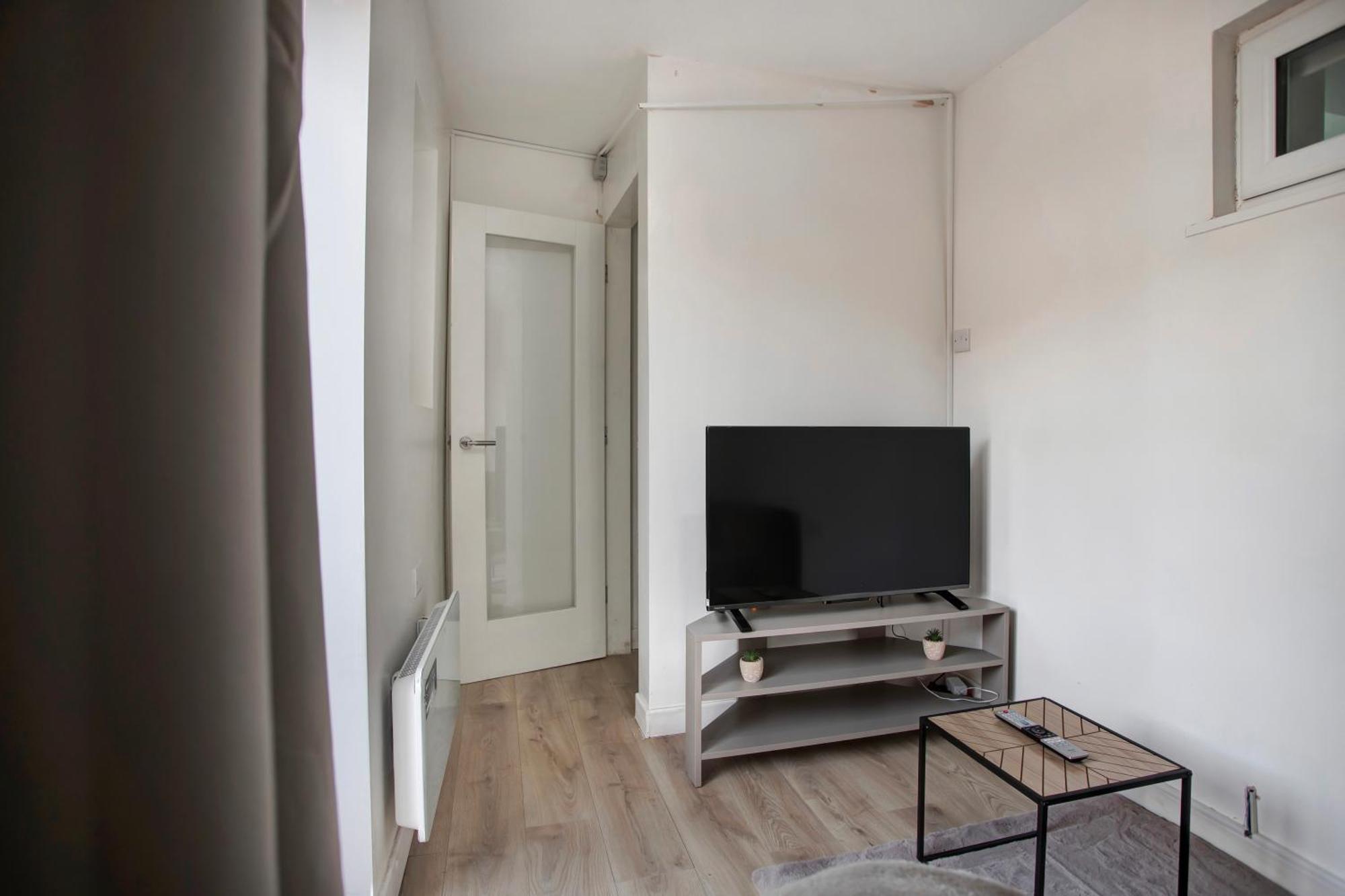 Cozy 3-bed House Near Lcy & Excel Ideal For Groups & Families Londen