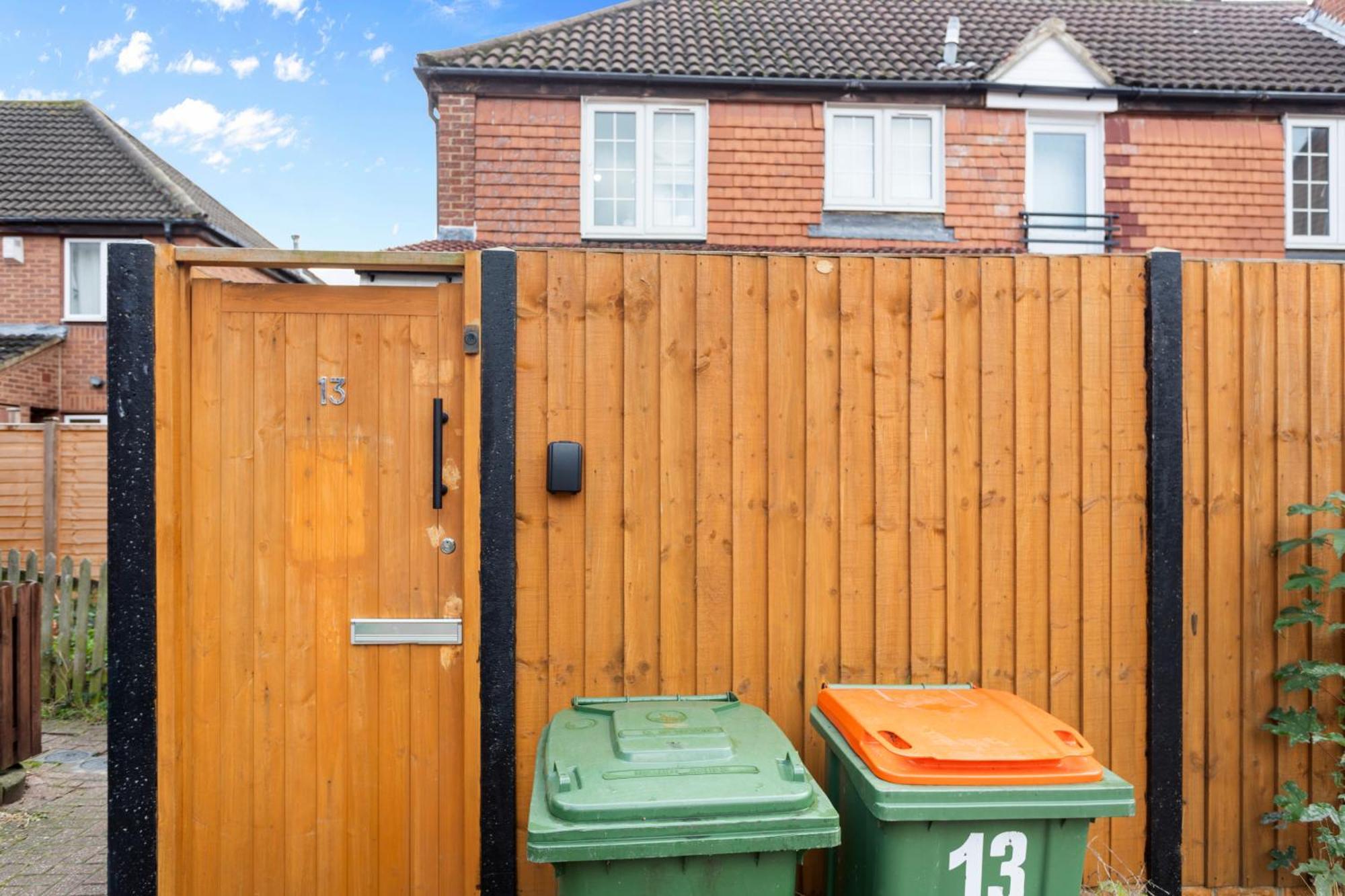 Cozy 3-bed House Near Lcy & Excel Ideal For Groups & Families Londen