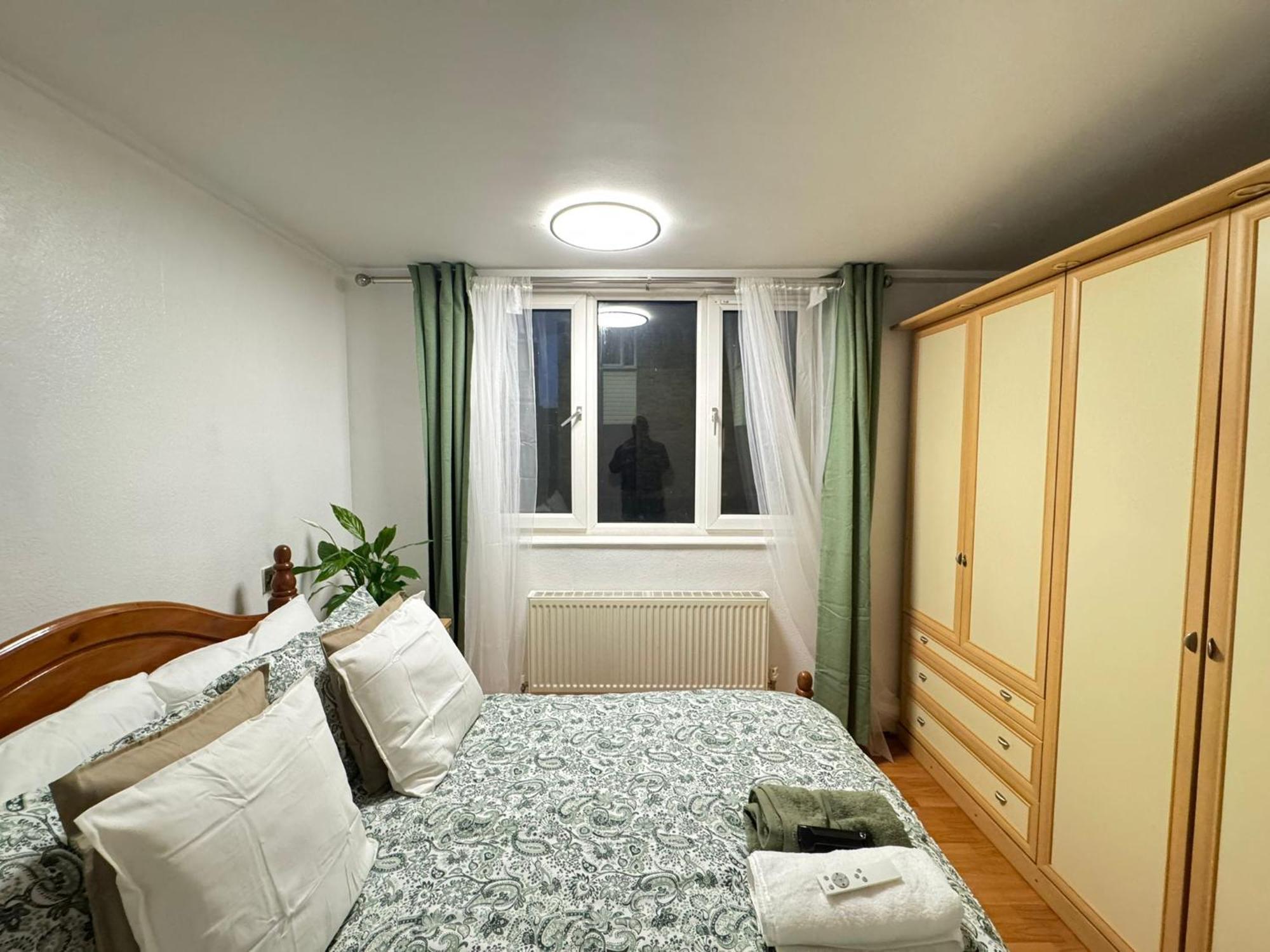 Tks Modern 1bed Flat, Lägenhet *