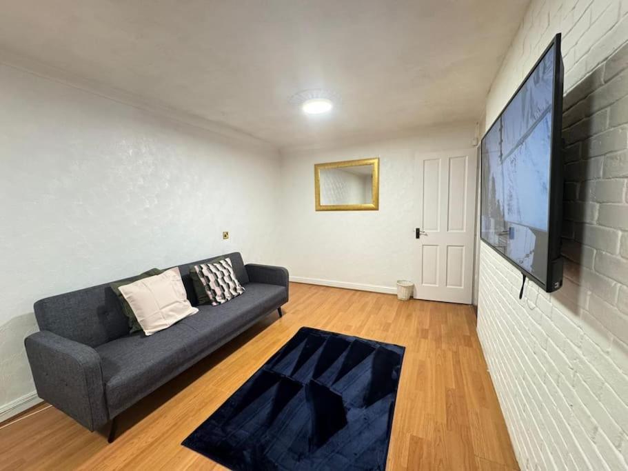 Lägenhet Tks Modern 1bed Flat, *