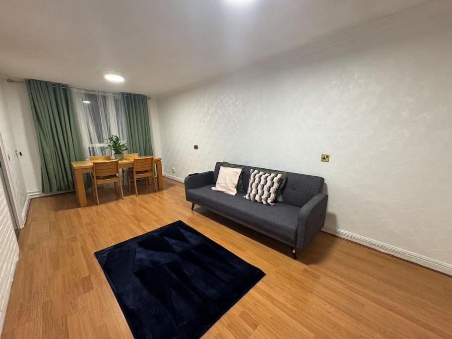 Tks Modern 1bed Flat, Lägenhet