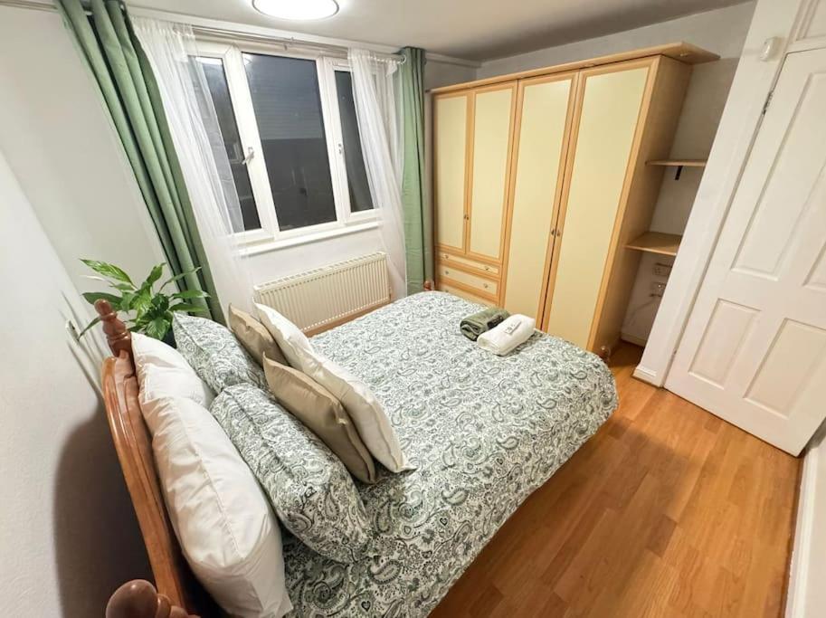 Lägenhet Tks Modern 1bed Flat, London