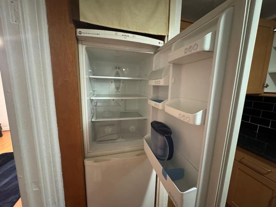 Lägenhet Tks Modern 1bed Flat, London