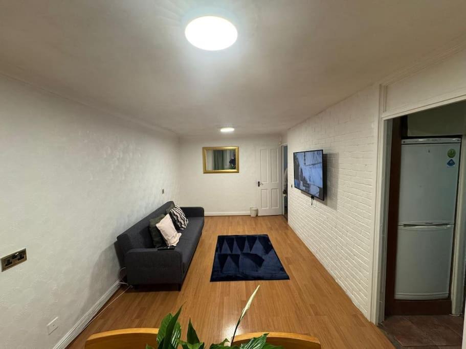 Lägenhet Tks Modern 1bed Flat, *