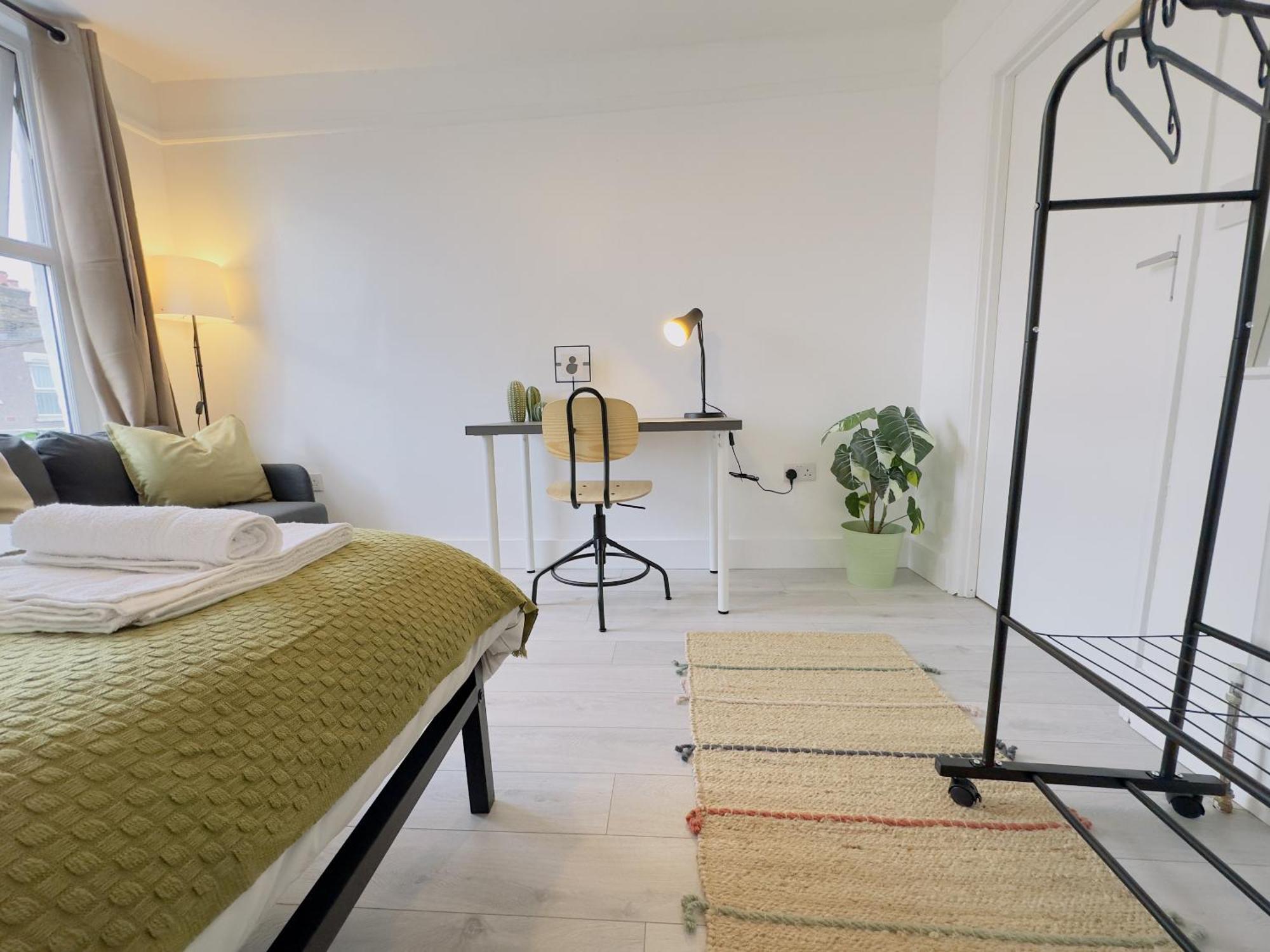 Gasthuis Leyton House - Sleepylodge *