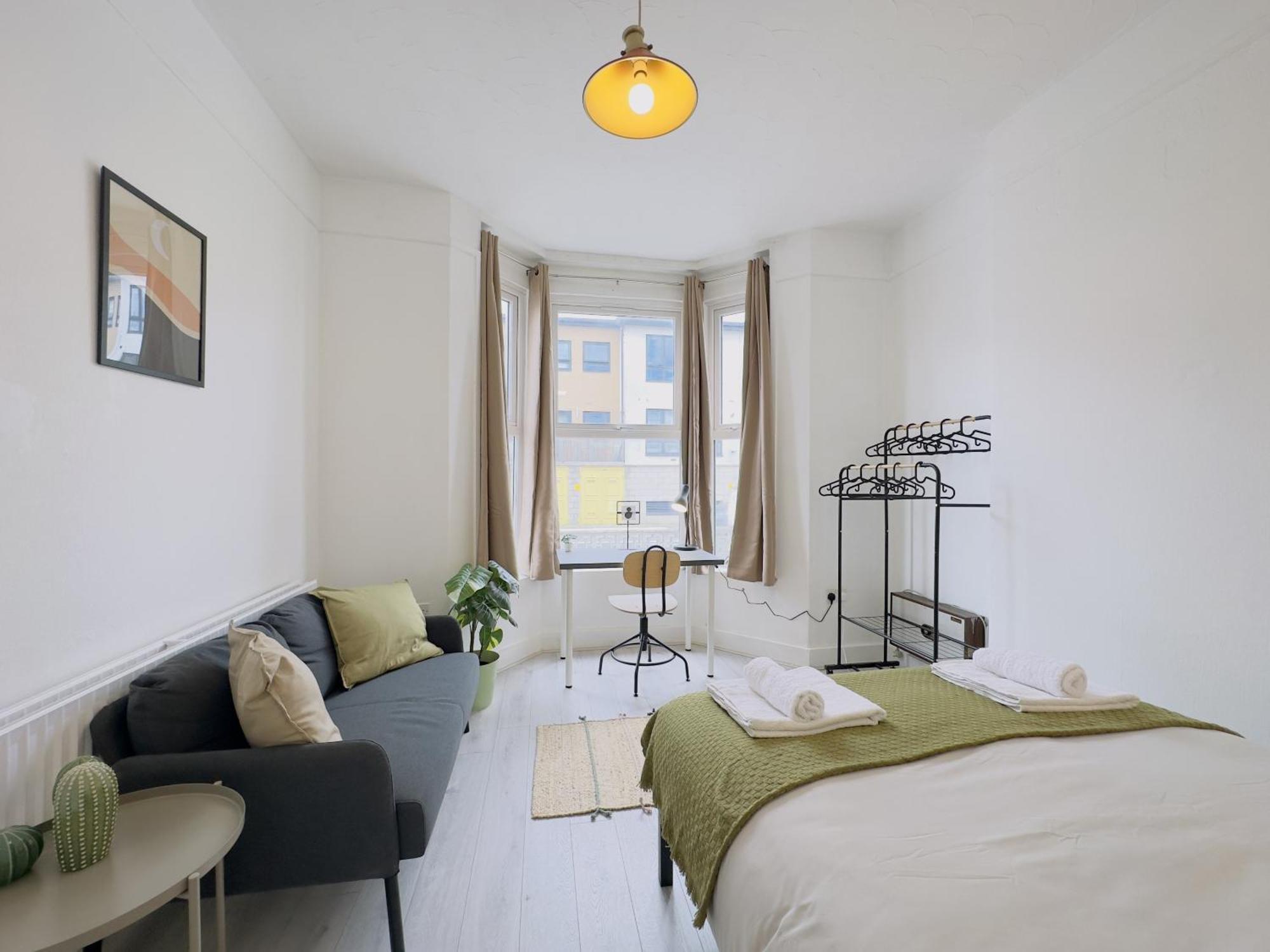 Gasthuis Leyton House - Sleepylodge *