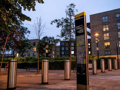 Kayz Lodge- Luxury Ensuite-private & Shared In A New House At The Olympic Village Overlooking Stratford Westfield And Tube Station Lodge Londra