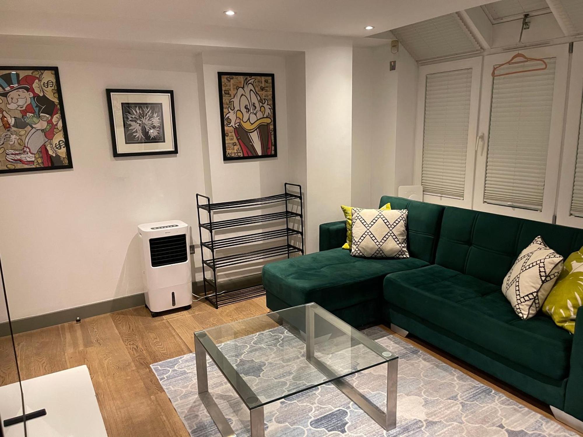 Apartment Hernstons Place *