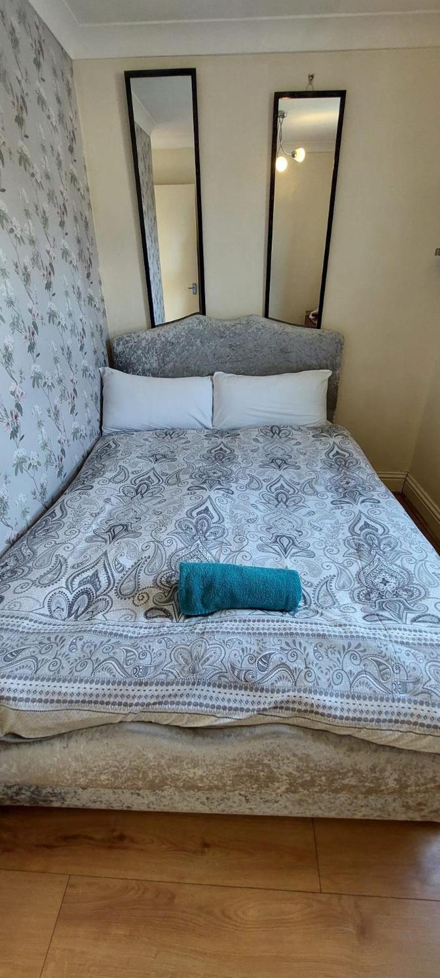 Apartment St Andrews London