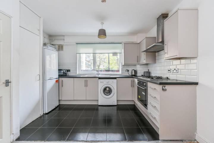3 Bedrooms Flat Crystal Palace Appartement Londres