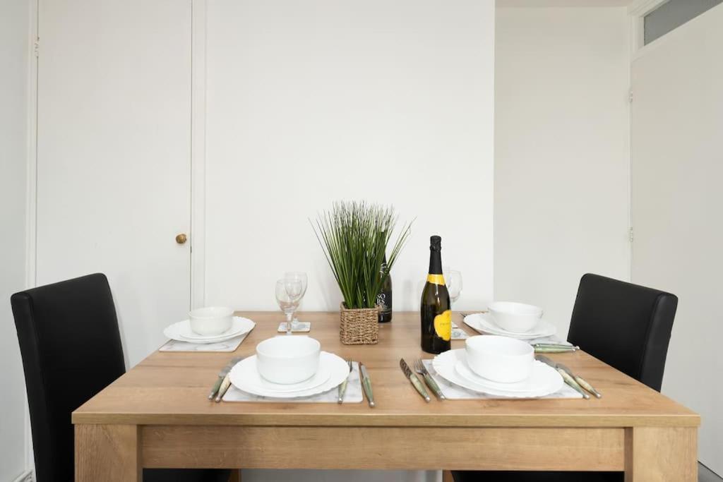 Idyllic Stylish With Fast Speed Broadband & Free Parking Londra