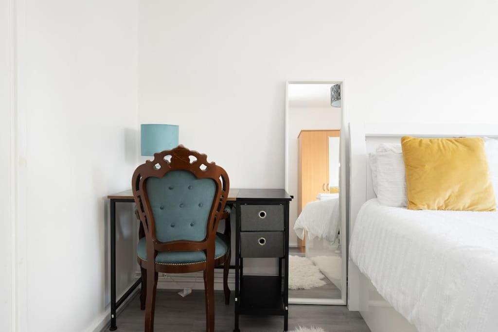 Appartamento Idyllic Stylish With Fast Speed Broadband & Free Parking *