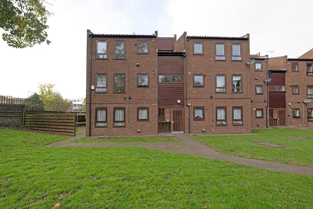 Appartamento Idyllic Stylish With Fast Speed Broadband & Free Parking Londra