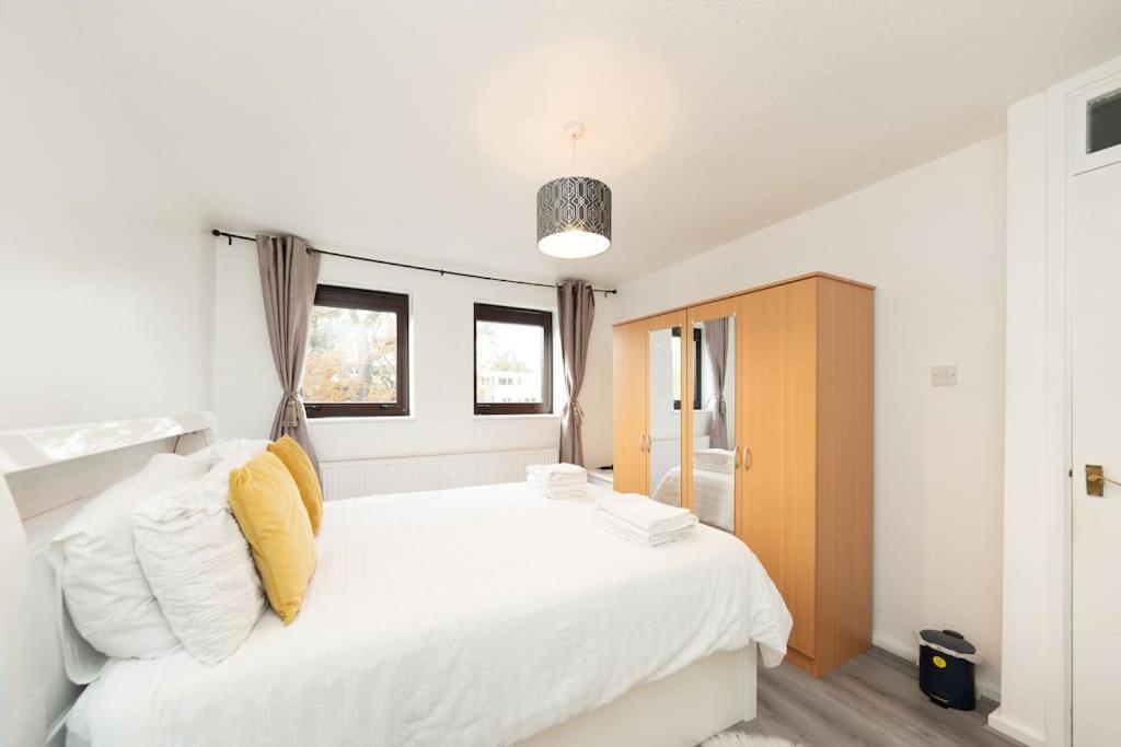 Idyllic Stylish With Fast Speed Broadband & Free Parking Londra