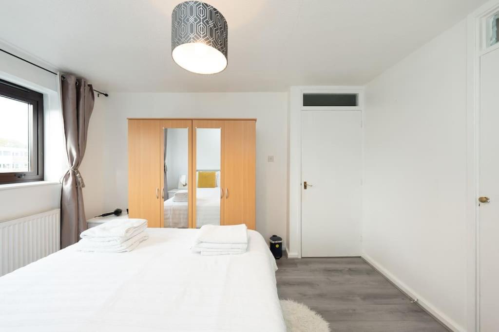 Idyllic Stylish With Fast Speed Broadband & Free Parking Londra