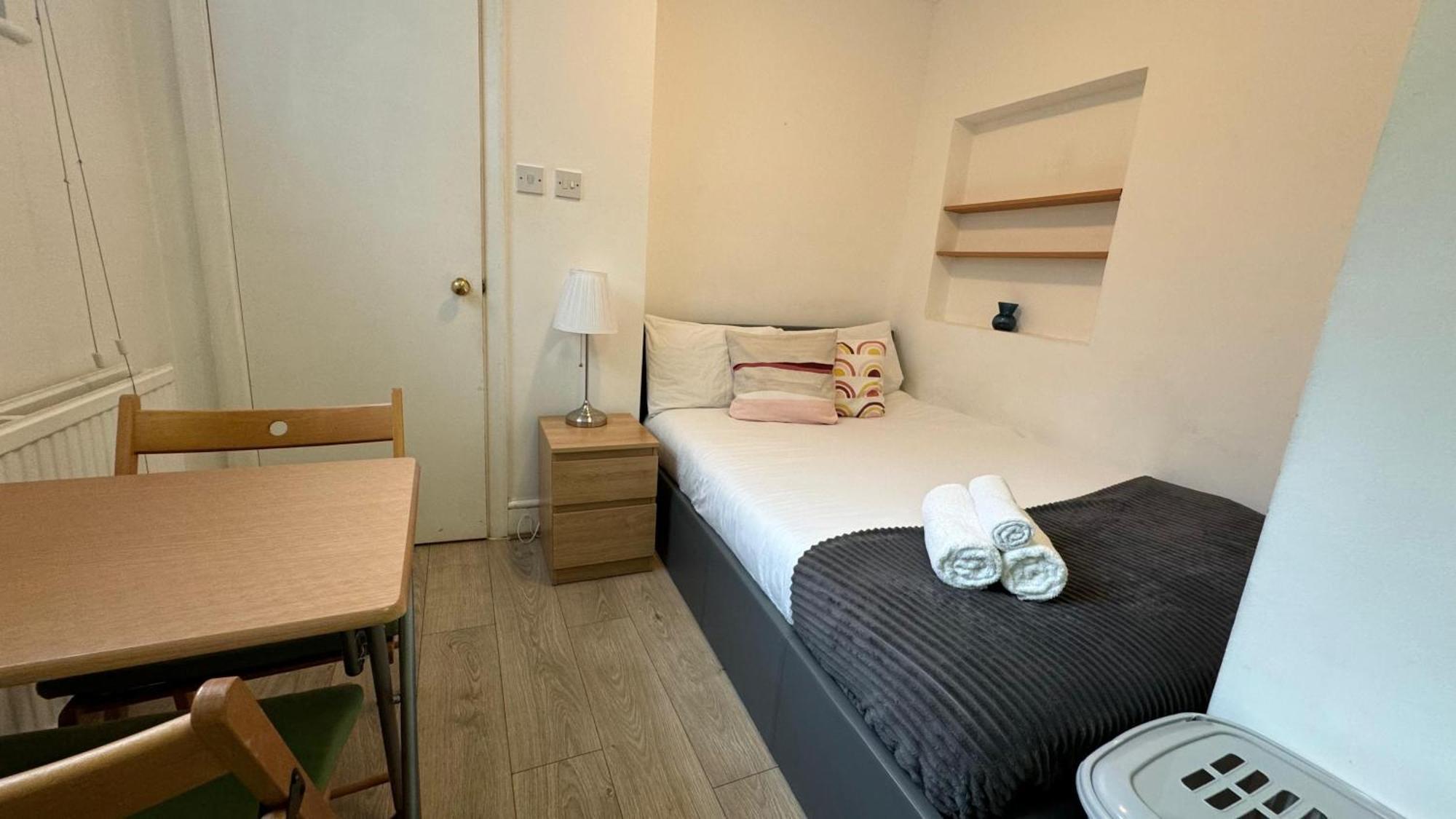 Appartamento En-suite Near Everything. Shepherd's Bush - Londra
