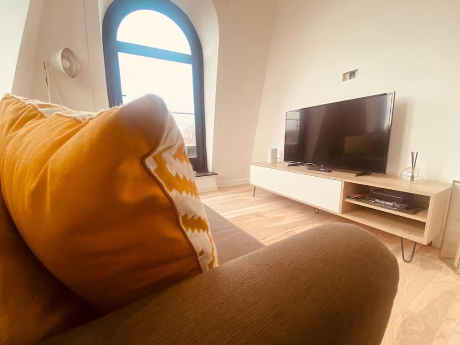 New 1 Bed Flat With Terrace * Londen