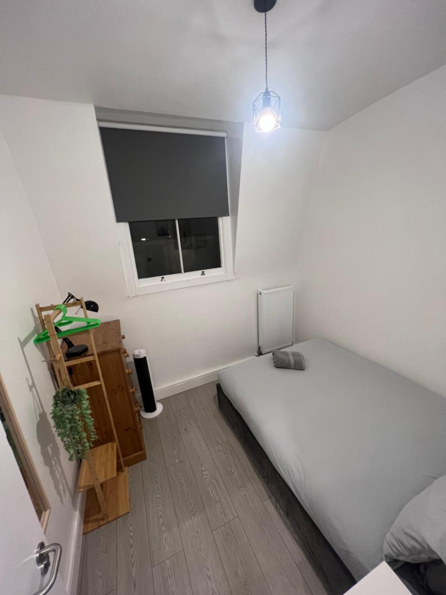 2 Bed In On 3rd Floor - Newly Refurbished - No Lift Apartment