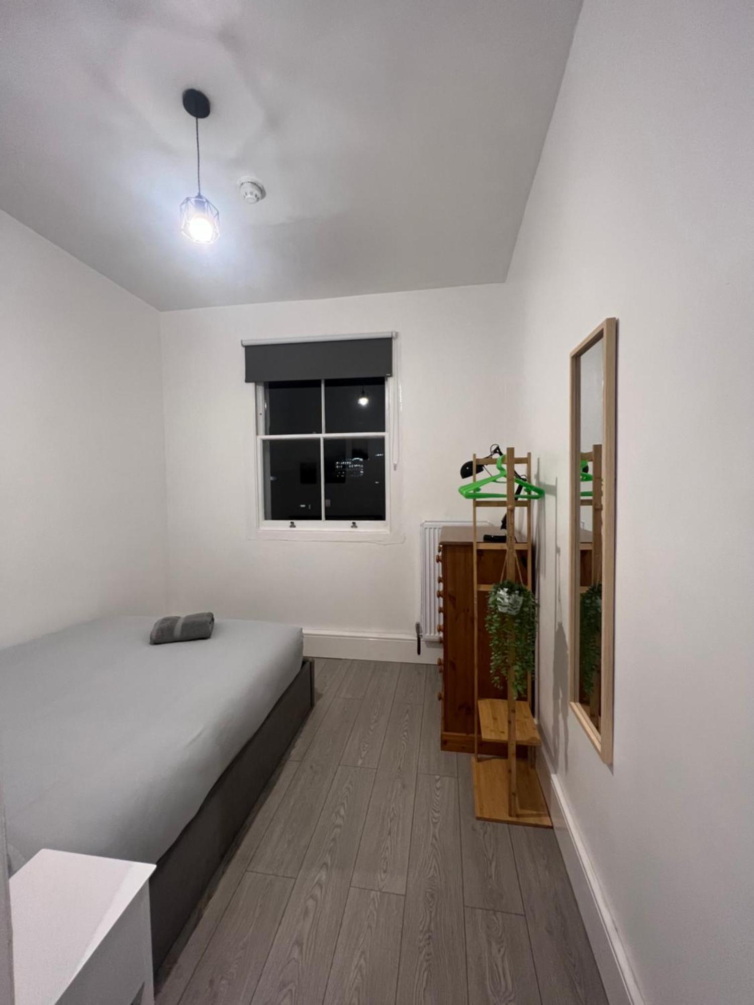 Apartment 2 Bed In On 3rd Floor - Newly Refurbished - No Lift London