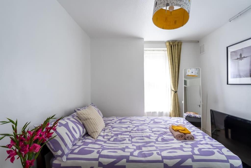 Quaint Near Tower-london Bridge And Big Ben Apartment