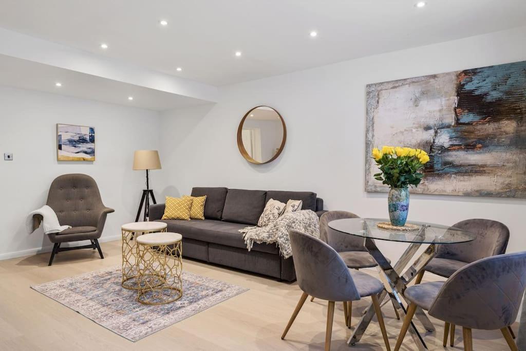 Apartment Cs Queensway *