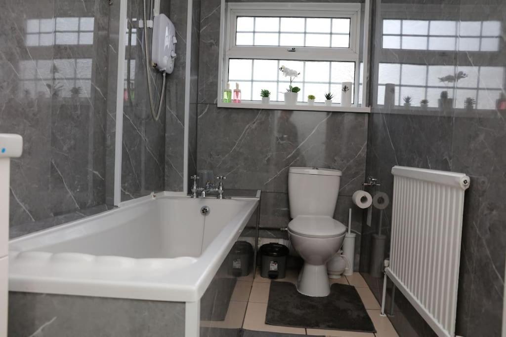 Ferienhaus The Entire 4 Bedroom House Near Victoria Park And In Bow E3 London