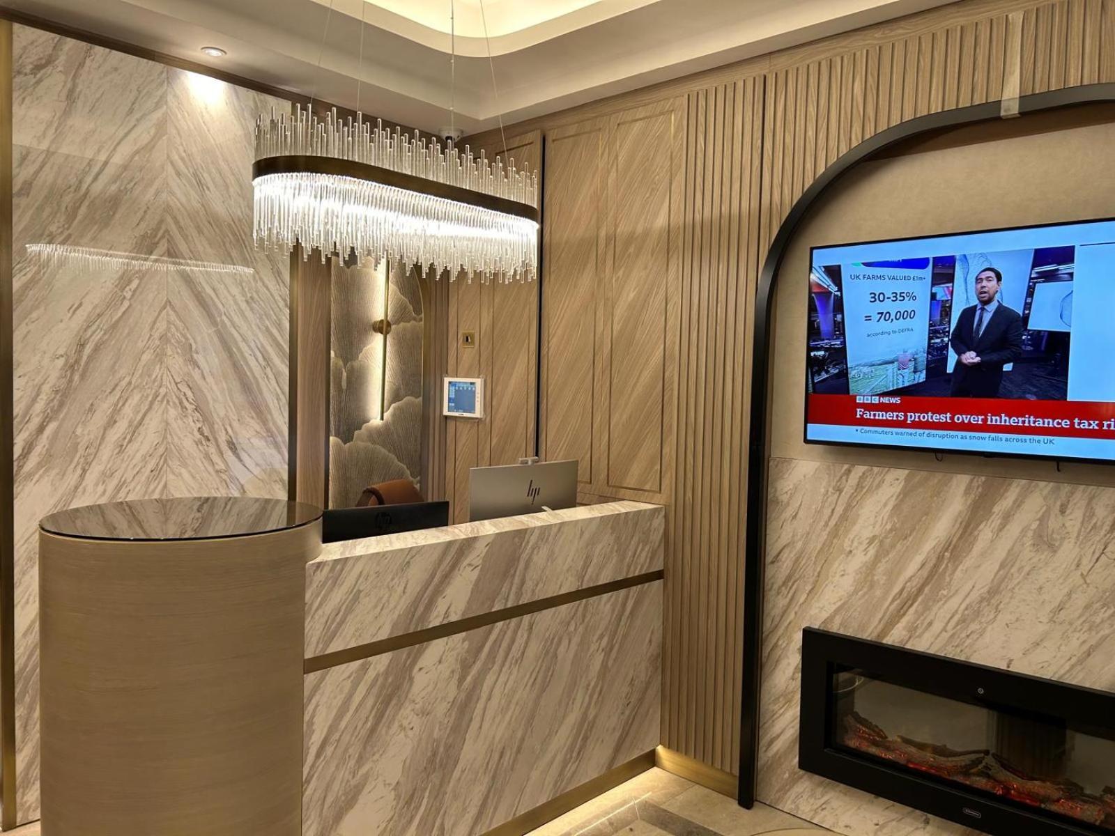 St 4* London