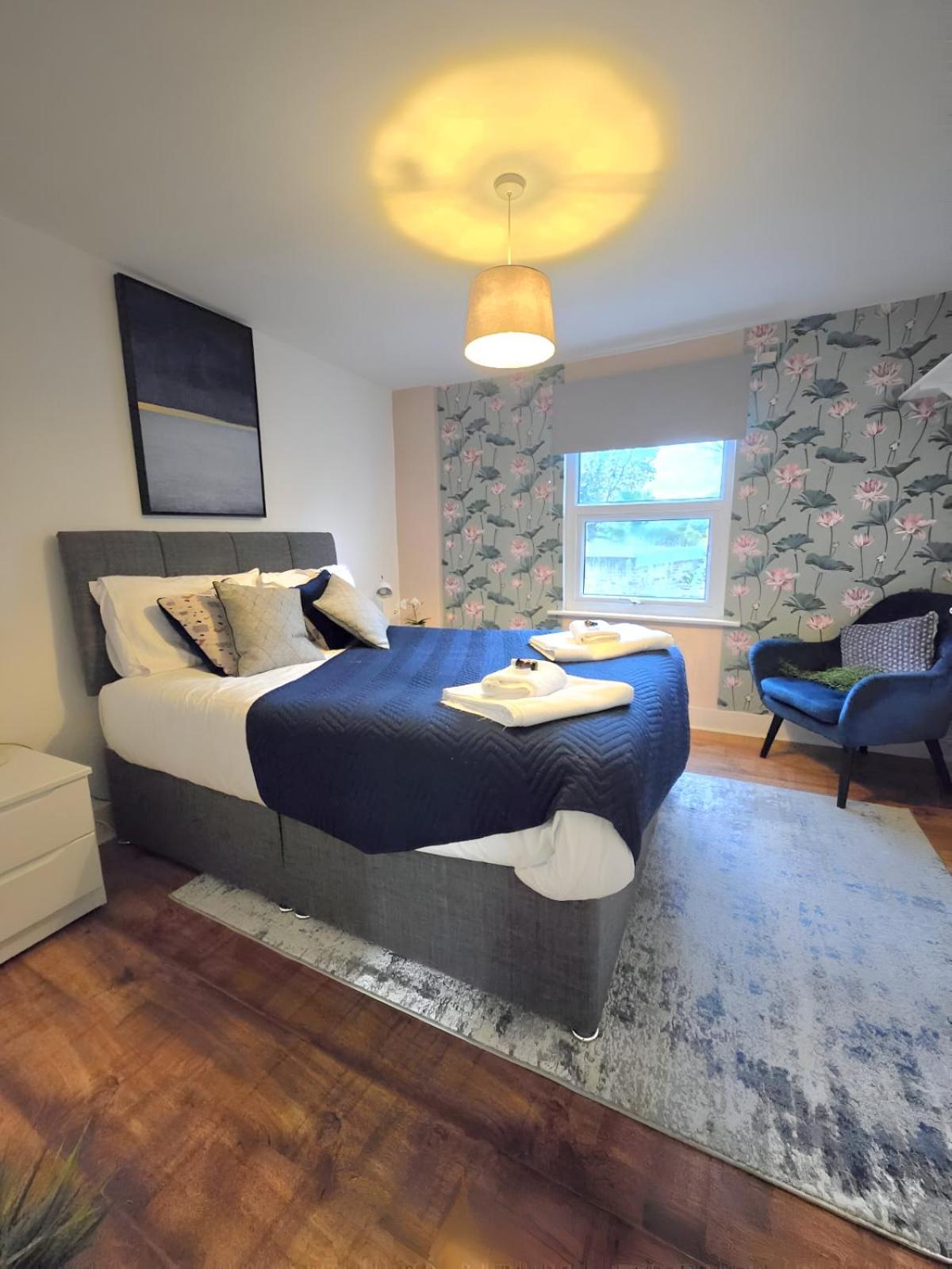 Large Dulwich 3 Bedroom Near Kings College Hospital Apartment