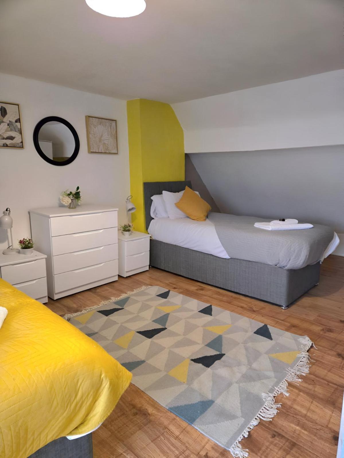 Large Dulwich 3 Bedroom Near Kings College Hospital