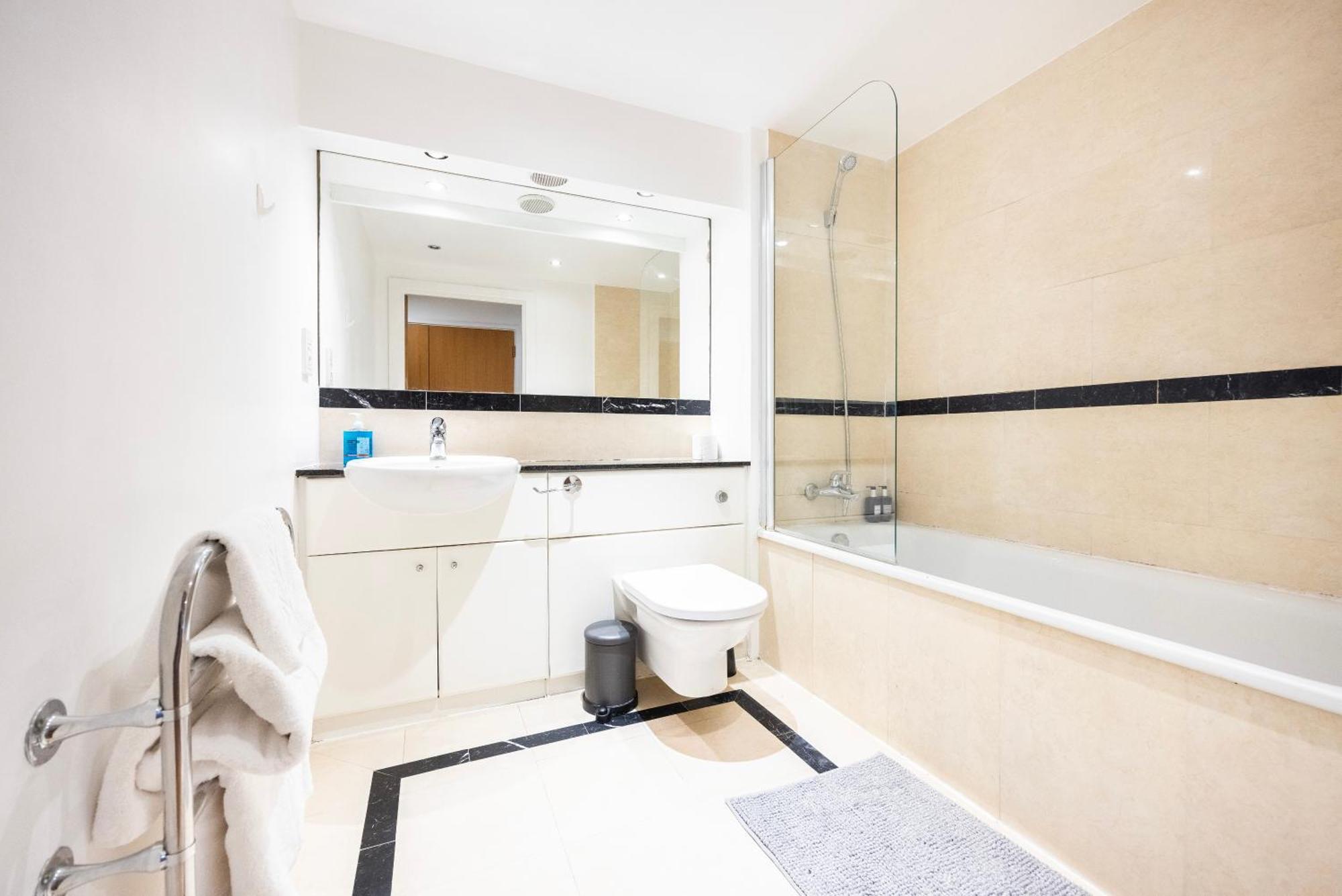 Crowne Views By Austin David Appartement Londen