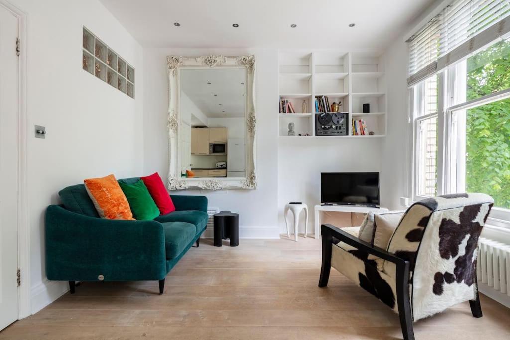 Large Boutique Flat In London's Primrose Hill * London