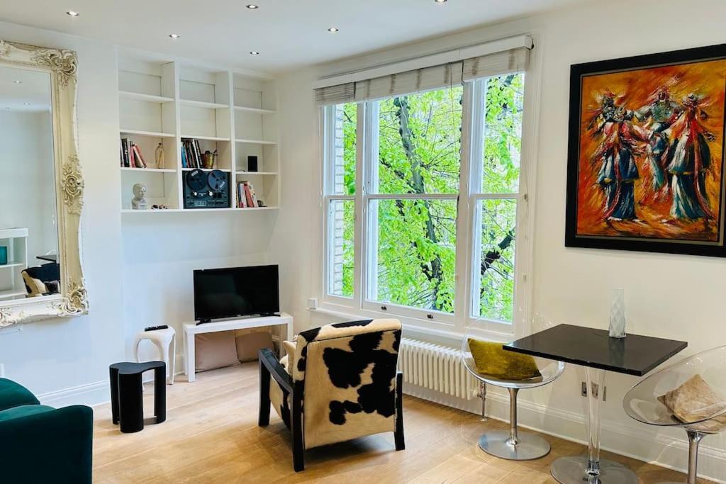Large Boutique Flat In London's Primrose Hill Apartment London