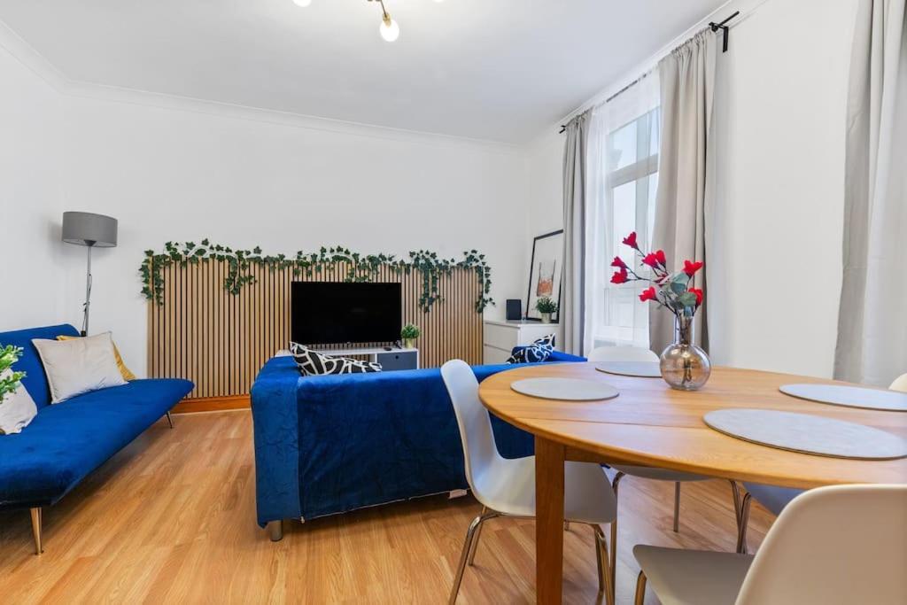 Modern In Leytonstone Leilighet London