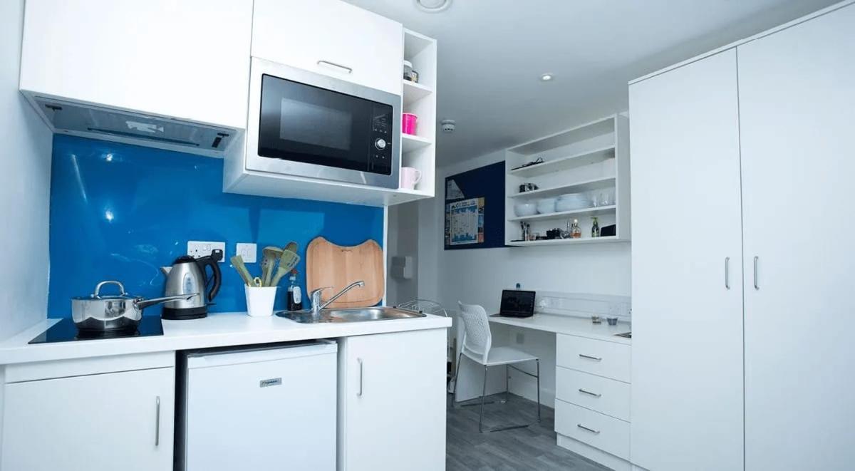 The Cube Greenwich Premium Studios * Londra