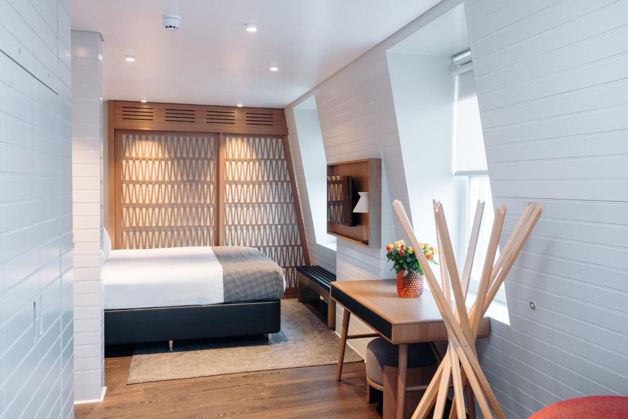 Leicester House 3* London