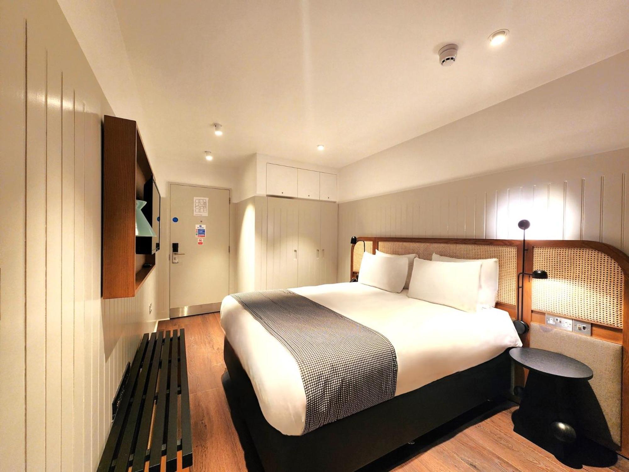 Hotel Leicester House 3*
