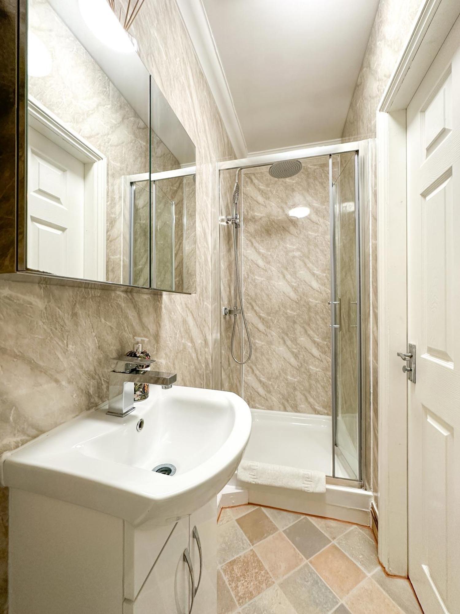 Guest house Fulham London