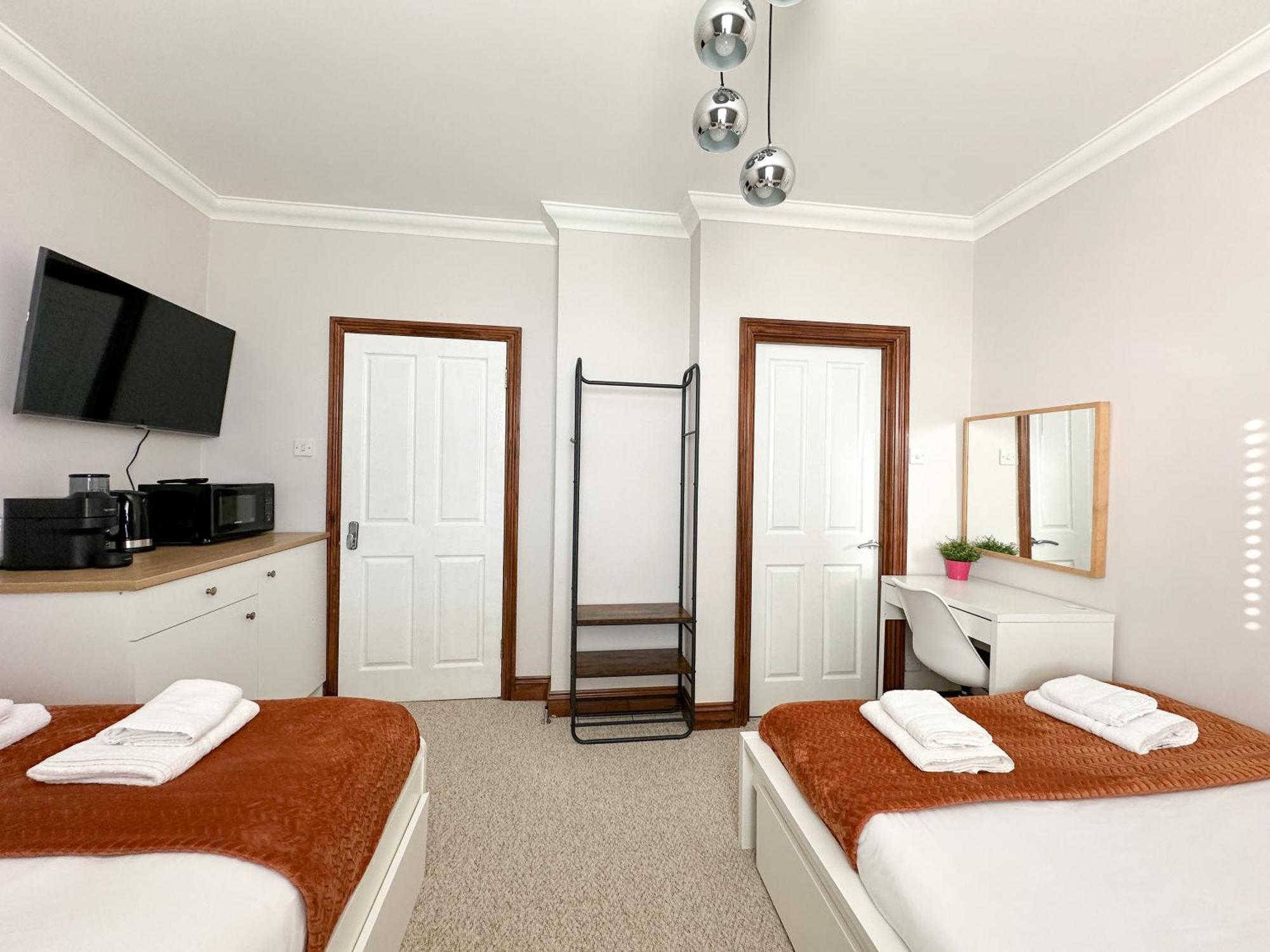 Fulham Guest house *