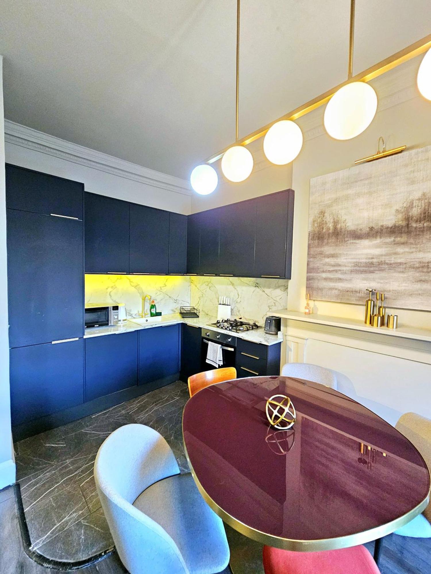 Stylish & Cosy Hyde Park By Tube Metro Stations With Elevator - Lift Appartement *