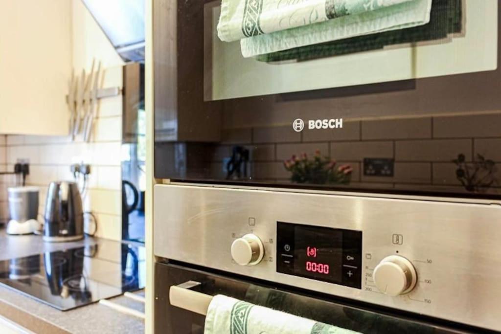 Spacious 2 Bedroom In Londra