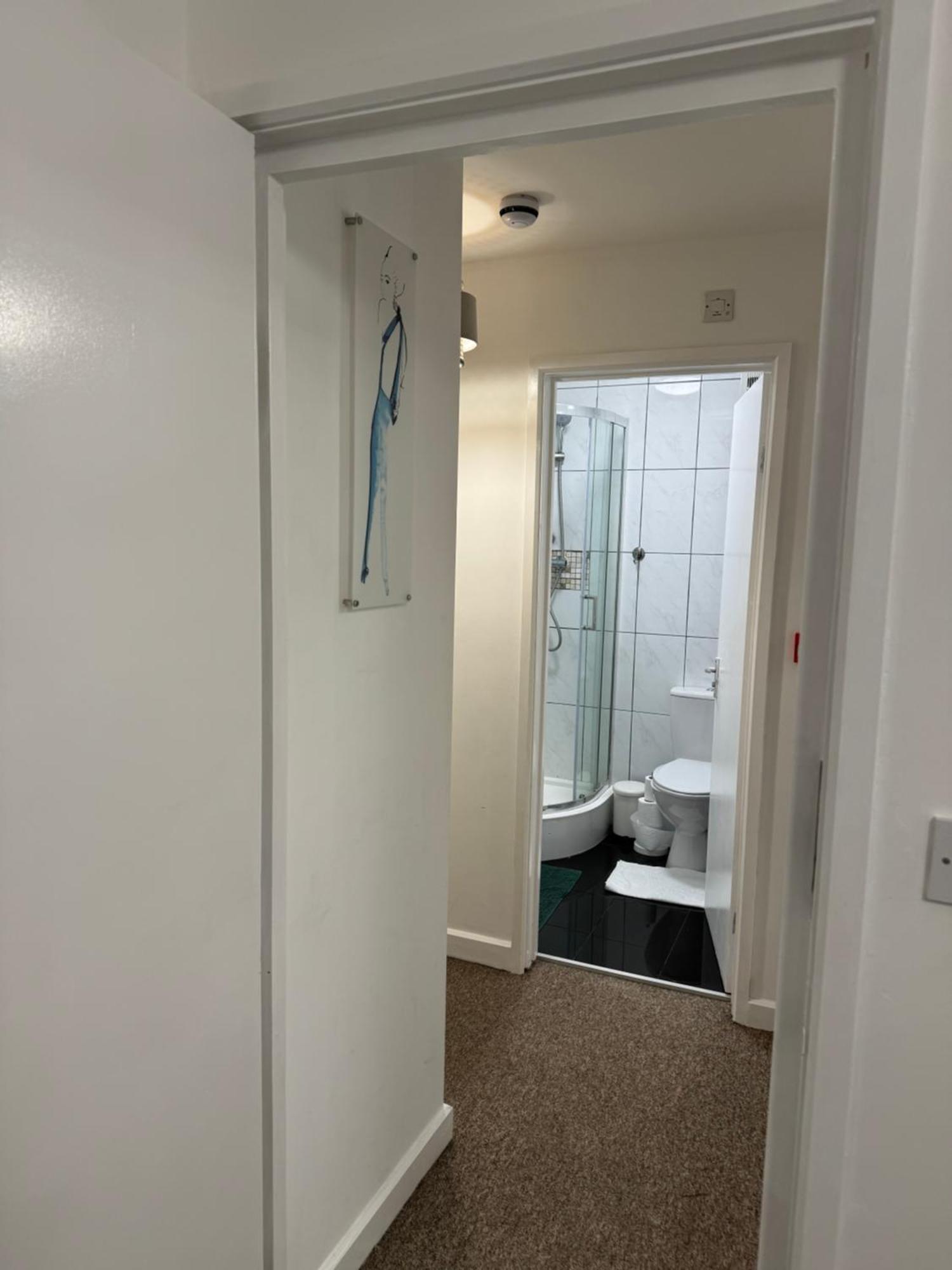 Beautiful 2 In Bed & Breakfast London