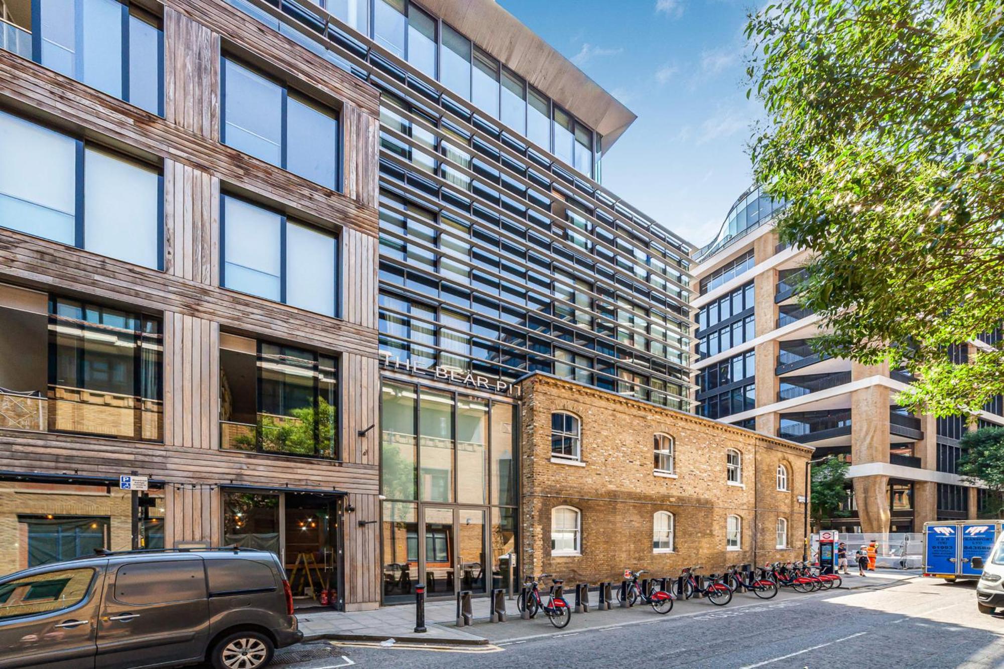 Apartment Luxury Penthouse Overlooking The Thames