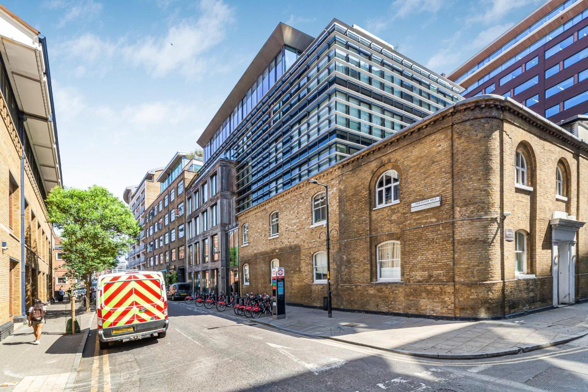 Apartment Luxury Penthouse Overlooking The Thames *