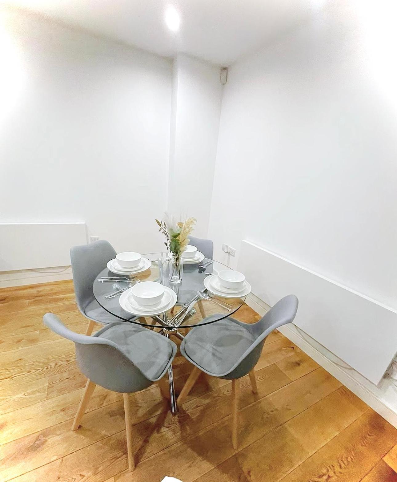 Luxury 2-bed With Stunning Views Near The Shard & Tower Bridge Lägenhet *