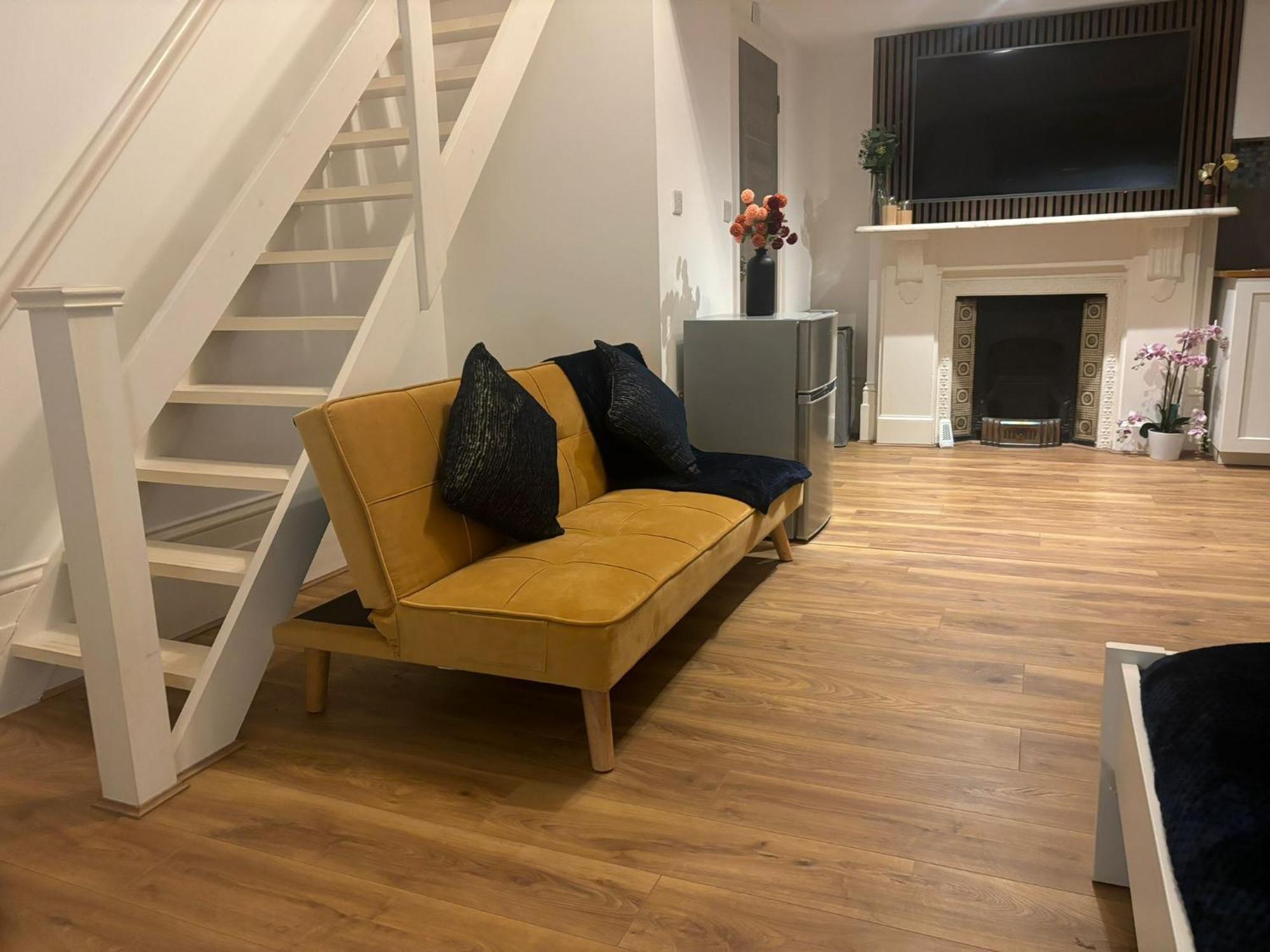 Zee Homes W6 * London